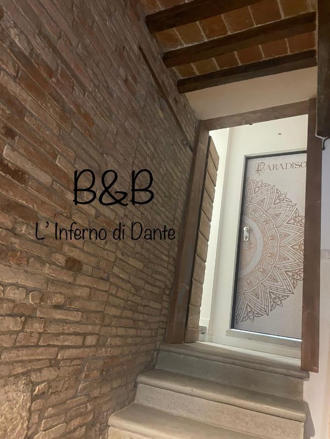 L'Inferno Di Dante Bed and Breakfast Gubbio Esterno foto